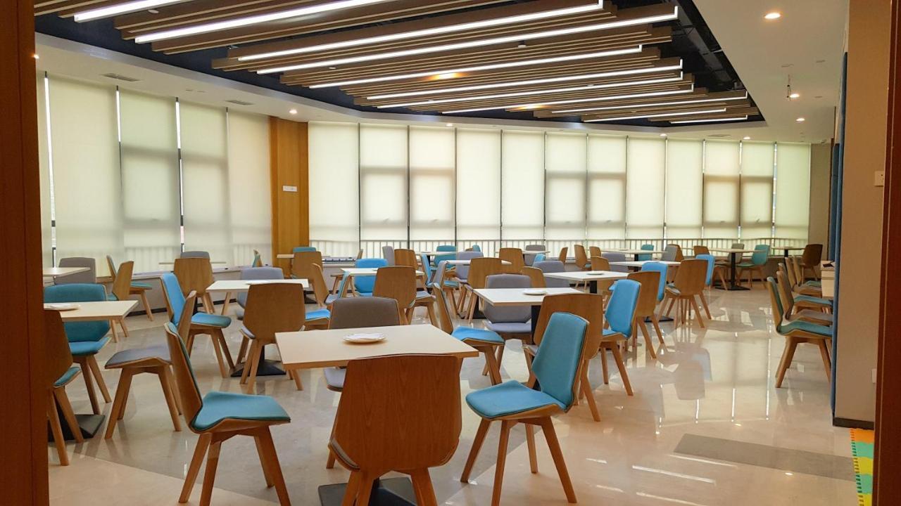Holiday Inn Express Luoyang Xiyuan Εξωτερικό φωτογραφία