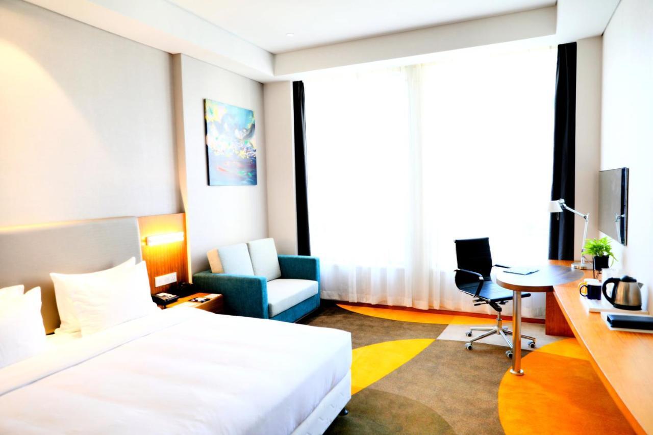 Holiday Inn Express Luoyang Xiyuan Εξωτερικό φωτογραφία