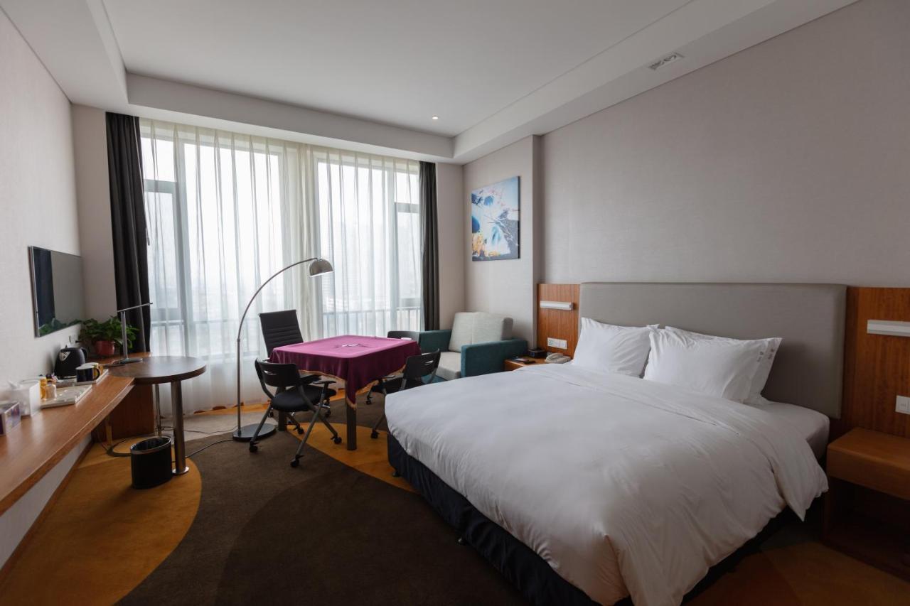 Holiday Inn Express Luoyang Xiyuan Εξωτερικό φωτογραφία
